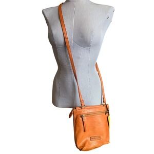 NWT MARTA PONTI Women's Brown Leather Crossbody bag Adjustable Strap